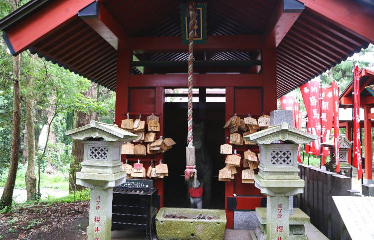 勝馬神社